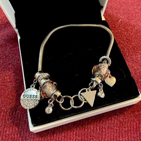 ❗️FINAL SALE❗️BUY ME NOW❗️Charm Bracelet (Guess) - Picture 2 of 2